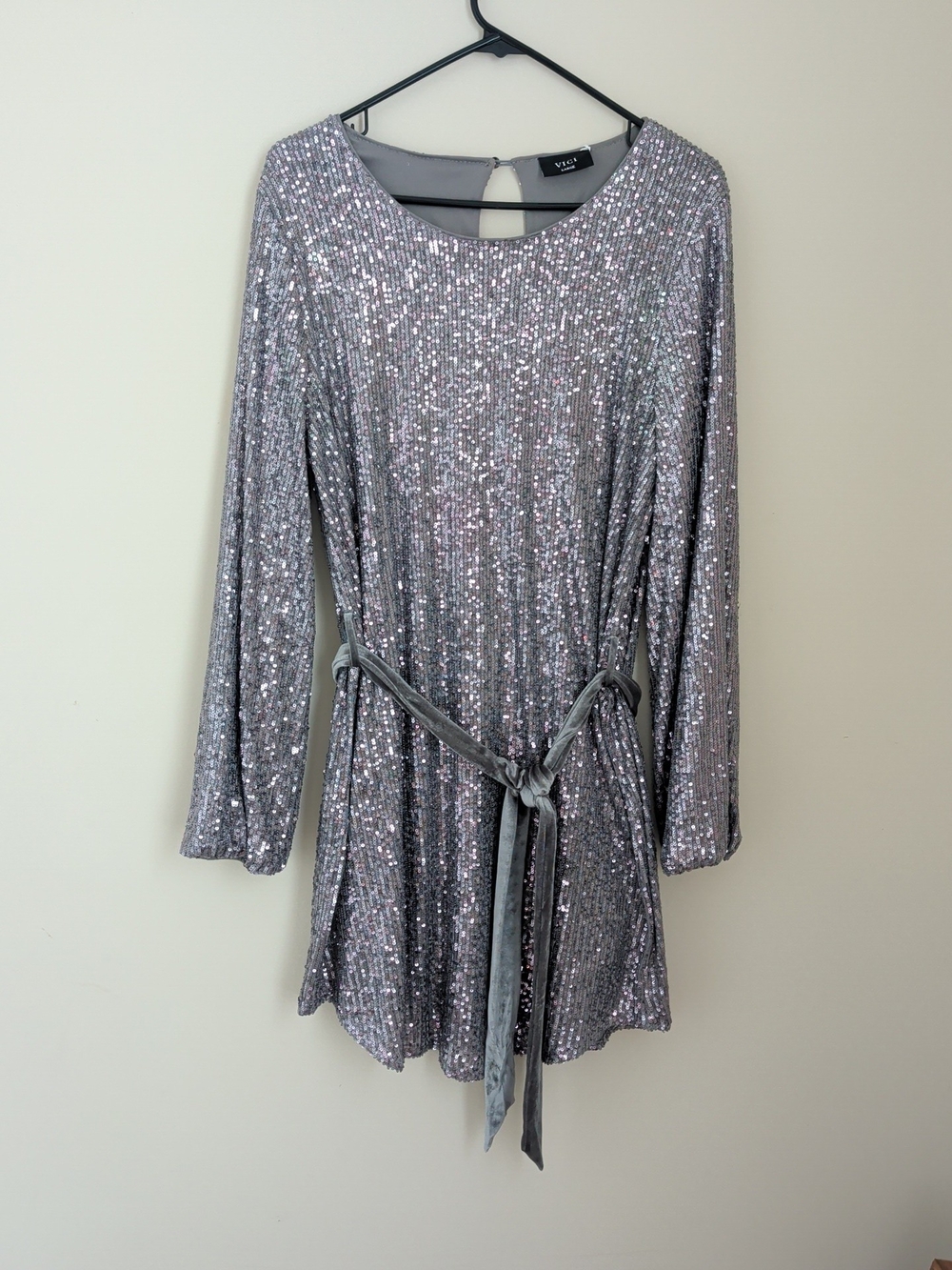 Vici Silver Sequin Long-Sleeve Belted Dress